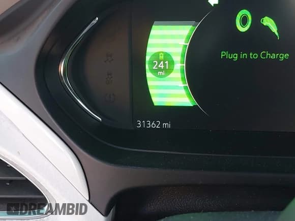 ✅ 2018 Chevrolet Bolt EV Premier • VIN: 1G1FX6S09J4133218 • Lot: 41739162. Wystawiony na IAAI z przebiegiem 31 362 mil. Bezpłatny archiwum sprzedaży aukcyjnych z USA i szczegółowy raport historii pojazdu na DreamBid. Zdjęcie 7.