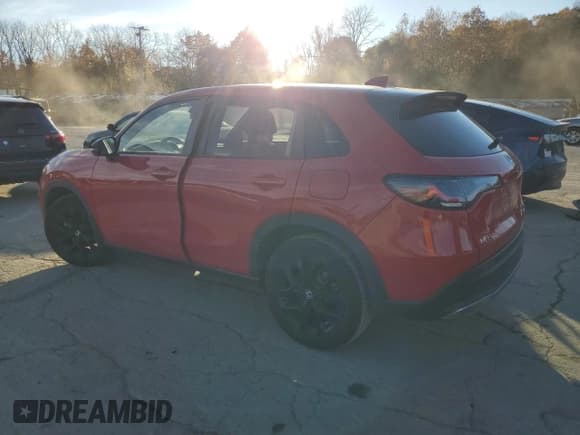 ✅ 2024 Honda HR-V Sport • VIN: 3CZRZ2H53RM748691 • Lot: 90606335. Listed on Copart with 18,810 mi. Free auction sales archive from the USA and detailed vehicle history report at DreamBid. Image 2.