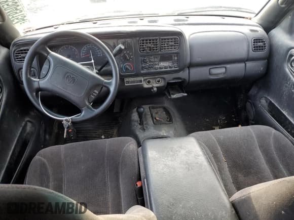 ✅ 2000 Dodge Dakota Sport • VIN: 1B7GG2AN2YS794418 • Lot: 85049154. Wystawiony na Copart z przebiegiem 165 444 mil. Bezpłatny archiwum sprzedaży aukcyjnych z USA i szczegółowy raport historii pojazdu na DreamBid. Zdjęcie 8.