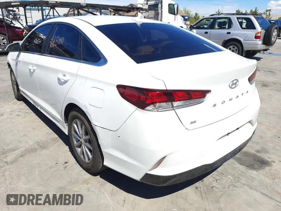 ✅ 2018 Hyundai Sonata SE • VIN: 5NPE24AF7JH624022 • Лот: 58691672. Опубликован ранее на Copart с пробегом 61 580 миль. Бесплатный доступ к архиву аукционных продаж из США и подробный отчёт об истории автомобиля на DreamBid. Изображение 3.