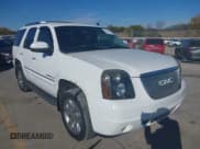 ✅ 2007 GMC Yukon Denali • VIN: 1GKFK63807J294369 • Лот: 43572710. Опубликован ранее на IAAI с пробегом 215 231 миль. Бесплатный доступ к архиву аукционных продаж из США и подробный отчёт об истории автомобиля на DreamBid. Изображение 1.