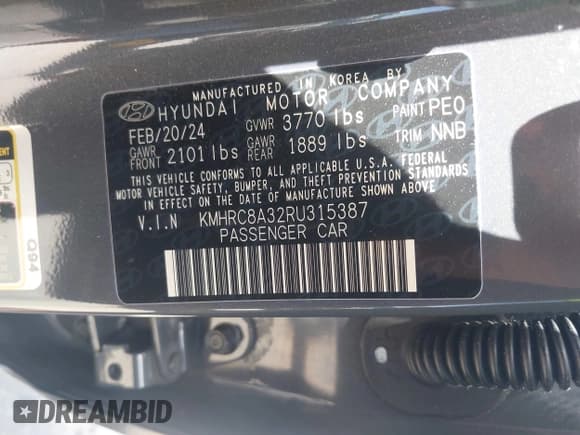 ✅ 2024 Hyundai Venue SEL • VIN: KMHRC8A32RU315387 • Lot: 41957361. Listed on IAAI with 5,303 mi. Free auction sales archive from the USA and detailed vehicle history report at DreamBid. Image 9.