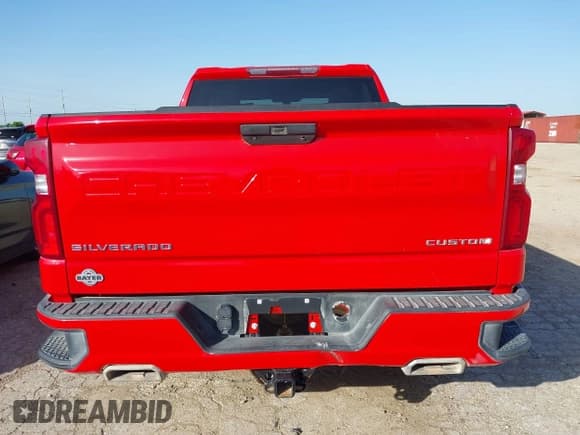 ✅ 2020 Chevrolet Silverado 1500 Custom • VIN: 1GCRWBEF3LZ104268 • Lot: 42083062. Wystawiony na IAAI z przebiegiem 85 582 mil. Bezpłatny archiwum sprzedaży aukcyjnych z USA i szczegółowy raport historii pojazdu na DreamBid. Zdjęcie 16.