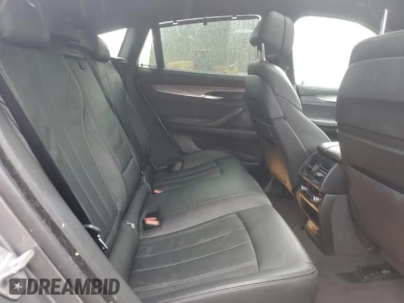 ✅ 2018 BMW X6 xDrive50i • VIN: 5UXKU6C50J0Z66503 • Lot: 86479685. Wystawiony na Copart z przebiegiem 110 887 mil. Bezpłatny archiwum sprzedaży aukcyjnych z USA i szczegółowy raport historii pojazdu na DreamBid. Zdjęcie 11.