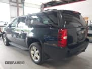 ✅ 2010 Chevrolet Suburban LT • VIN: 1GNUKJE38AR220673 • Lot: 42626250. Listed on IAAI with 239,771 mi. Free auction sales archive from the USA and detailed vehicle history report at DreamBid. Image 3.