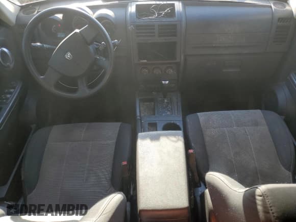 ✅ 2007 Dodge Nitro SXT • VIN: 1D8GT28K67W544289 • Lot: 85746485. Wystawiony na Copart z przebiegiem 308 577 mil. Bezpłatny archiwum sprzedaży aukcyjnych z USA i szczegółowy raport historii pojazdu na DreamBid. Zdjęcie 8.