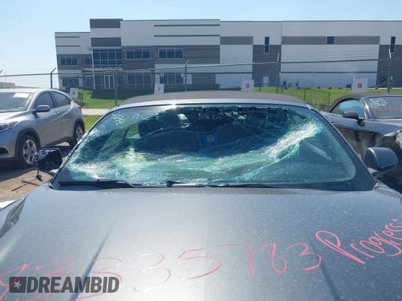 ✅ 2018 Ford Mustang EcoBoost Premium • VIN: 1FATP8UH6J5109483 • Lot: 43357483. Listed on IAAI with 58,695 mi. Free auction sales archive from the USA and detailed vehicle history report at DreamBid. Image 6.