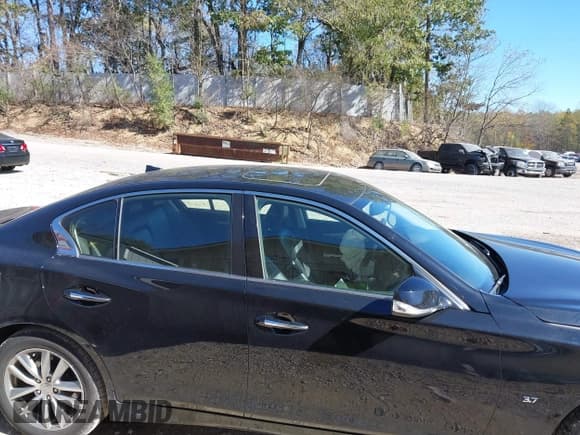 ✅ 2015 Infiniti Q50 Premium • VIN: JN1BV7AR6FM408877 • Lot: 43470572. Listed on IAAI with 68,040 mi. Free auction sales archive from the USA and detailed vehicle history report at DreamBid. Image 13.