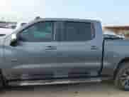 2022 Chevrolet Silverado 1500 LT z VIN 3GCPWCED4NG132191, wystawiony jako IAAI lot #42050267 z przebiegiem 63 795 mil mil oraz . Historia ofert i sprzedaży dostępna na DreamBid. Obrazek 14.