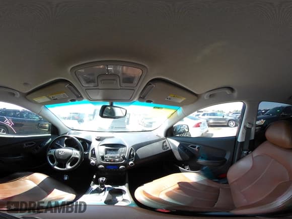 ✅ 2015 Hyundai Tucson SE • VIN: KM8JU3AG6FU117715 • Lot: 43180706. Listed on IAAI with 121,250 mi. Free auction sales archive from the USA and detailed vehicle history report at DreamBid. Image 17.