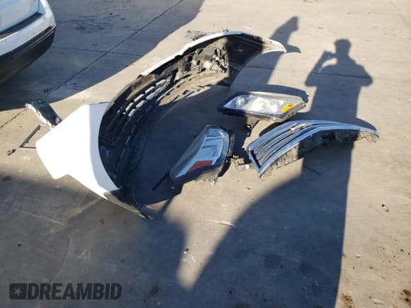 ✅ 2017 Chevrolet Traverse LT • VIN: 1GNKRHKD3HJ133524 • Lot: 70194324. Wystawiony na Copart z przebiegiem 145 673 mil. Bezpłatny archiwum sprzedaży aukcyjnych z USA i szczegółowy raport historii pojazdu na DreamBid. Zdjęcie 13.