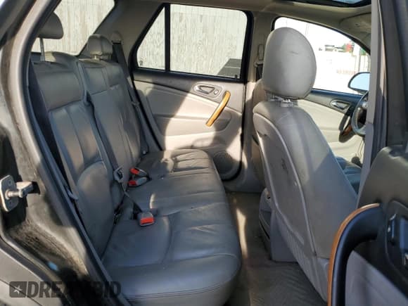 ✅ 2006 Saturn VUE • VIN: 5GZCZ53466S896461 • Lot: 71268765. Wystawiony na Copart z przebiegiem 231 976 mil. Bezpłatny archiwum sprzedaży aukcyjnych z USA i szczegółowy raport historii pojazdu na DreamBid. Zdjęcie 11.