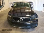 ✅ 2020 Volvo XC40 Momentum • VIN: YV4AC2HK0L2295250 • Лот: 66477085. Опубликован ранее на Copart с пробегом 89 406 миль. Бесплатный доступ к архиву аукционных продаж из США и подробный отчёт об истории автомобиля на DreamBid. Изображение 5.