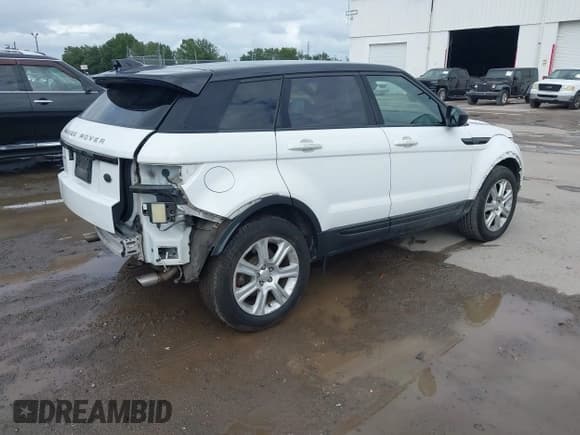 ✅ 2018 Land Rover Range Rover Evoque SE • VIN: SALVP2RX3JH291814 • Lot: 43404764. Listed on IAAI with 136,814 mi. Free auction sales archive from the USA and detailed vehicle history report at DreamBid. Image 4.