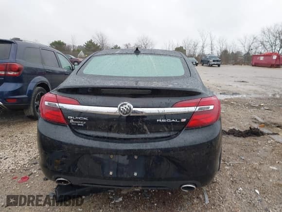 ✅ 2015 Buick Regal Premium I • VIN: 2G4GN5EXXF9118697 • Lot: 43723779. Wystawiony na IAAI z przebiegiem Nie podano. Bezpłatny archiwum sprzedaży aukcyjnych z USA i szczegółowy raport historii pojazdu na DreamBid. Zdjęcie 16.