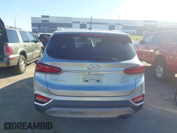 ✅ 2020 Hyundai Santa Fe SE • VIN: 5NMS23AD6LH215067 • Lot: 43603846. Wystawiony na IAAI z przebiegiem 89 843 mil. Bezpłatny archiwum sprzedaży aukcyjnych z USA i szczegółowy raport historii pojazdu na DreamBid. Zdjęcie 16.
