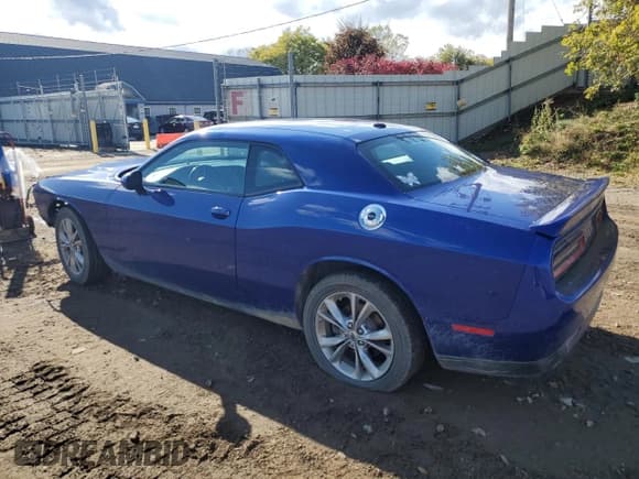 ✅ 2021 Dodge Challenger SXT • VIN: 2C3CDZGG8MH543336 • Lot: 87042715. Listed on Copart with 108,201 mi. Free auction sales archive from the USA and detailed vehicle history report at DreamBid. Image 2.