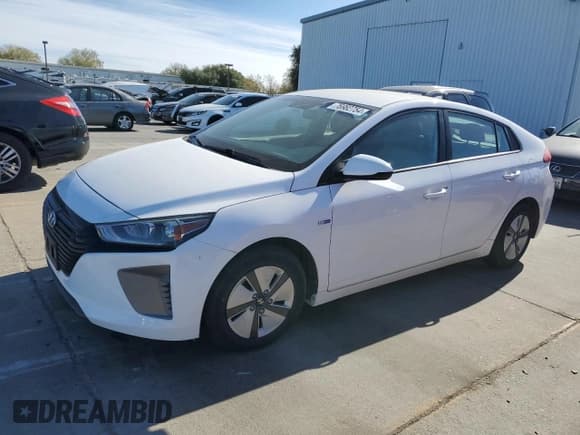 ✅ 2017 Hyundai Ioniq Blue • VIN: KMHC65LC3HU038756 • Lot: 76982754. Wystawiony na Copart z przebiegiem Nie podano. Bezpłatny archiwum sprzedaży aukcyjnych z USA i szczegółowy raport historii pojazdu na DreamBid. Zdjęcie 1.