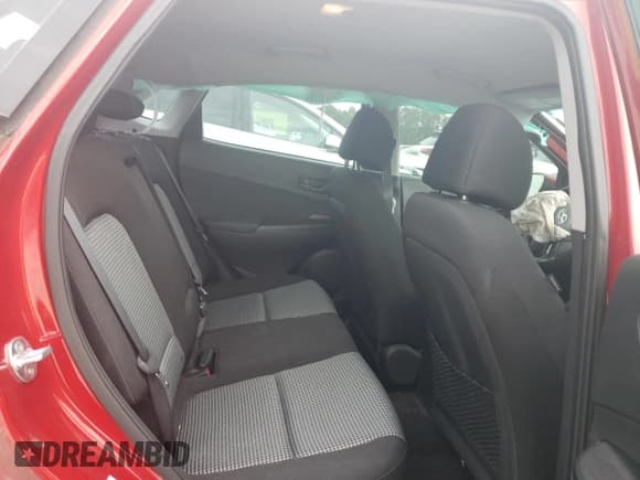 ✅ 2019 Hyundai Kona SE • VIN: KM8K12AA8KU223032 • Лот: 71890914. Опубликован ранее на Copart с пробегом 74 213 миль. Бесплатный доступ к архиву аукционных продаж из США и подробный отчёт об истории автомобиля на DreamBid. Изображение 10.