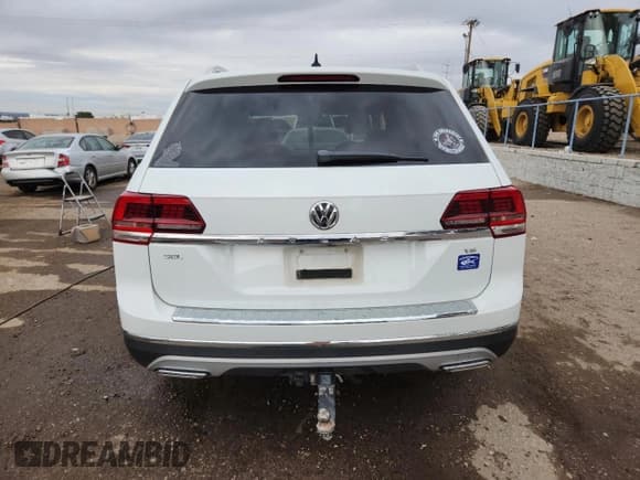 ✅ 2019 Volkswagen Atlas SEL • VIN: 1V2ER2CA2KC609845 • Lot: 86887205. Wystawiony na Copart z przebiegiem 79 077 mil. Bezpłatny archiwum sprzedaży aukcyjnych z USA i szczegółowy raport historii pojazdu na DreamBid. Zdjęcie 6.