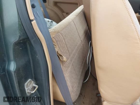 ✅ 1998 Jeep Cherokee • VIN: 1J4FJ27S6WL147452 • Lot: 43858447. Listed on IAAI with 159,184 mi. Free auction sales archive from the USA and detailed vehicle history report at DreamBid. Image 8.