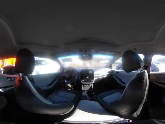 ✅ 2020 Hyundai Ioniq Limited • VIN: KMHC85LJXLU073635 • Lot: 41371618. Wystawiony na IAAI z przebiegiem 33 518 mil. Bezpłatny archiwum sprzedaży aukcyjnych z USA i szczegółowy raport historii pojazdu na DreamBid. Zdjęcie 19.