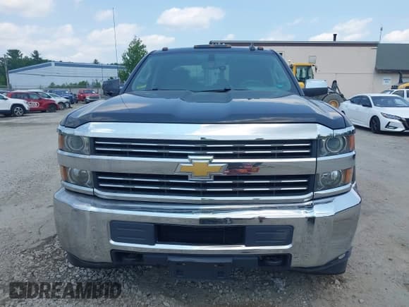✅ 2016 Chevrolet Silverado 2500HD Work Truck • VIN: 1GC2KUEG3GZ354360 • Lot: 42492700. Wystawiony na IAAI z przebiegiem 184 662 mil. Bezpłatny archiwum sprzedaży aukcyjnych z USA i szczegółowy raport historii pojazdu na DreamBid. Zdjęcie 12.