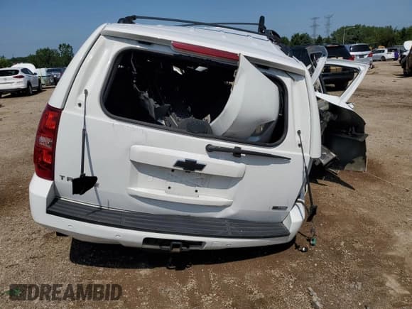 ✅ 2009 Chevrolet Tahoe 1LT • VIN: 1GNFK23039R279505 • Lot: 61388365. Wystawiony na Copart z przebiegiem Nie podano. Bezpłatny archiwum sprzedaży aukcyjnych z USA i szczegółowy raport historii pojazdu na DreamBid. Zdjęcie 6.