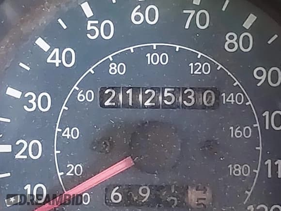 ✅ 1997 Toyota RAV4 • VIN: JT3XP10V6V0005954 • Lot: 42201384. Wystawiony na IAAI z przebiegiem 212 530 mil. Bezpłatny archiwum sprzedaży aukcyjnych z USA i szczegółowy raport historii pojazdu na DreamBid. Zdjęcie 7.