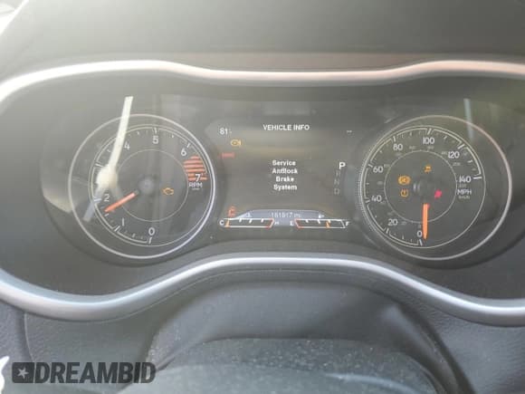 ✅ 2018 Jeep Cherokee Trailhawk • VIN: 1C4PJMBB7JD516089 • Лот: 66014355. Опубликован ранее на Copart с пробегом 161 917 миль. Бесплатный доступ к архиву аукционных продаж из США и подробный отчёт об истории автомобиля на DreamBid. Изображение 9.