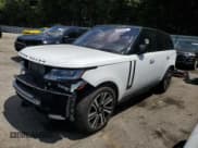 ✅ 2023 Land Rover Range Rover SE • VIN: SALKP9E7XPA035284 • Lot: 64389265. Wystawiony na Copart z przebiegiem 30 505 mil. Bezpłatny archiwum sprzedaży aukcyjnych z USA i szczegółowy raport historii pojazdu na DreamBid. Zdjęcie 1.
