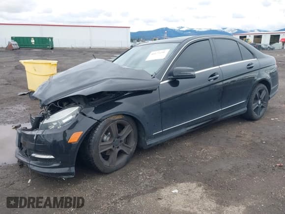 ✅ 2011 Mercedes-Benz C 300 Sport • VIN: WDDGF8BB8BR166099 • Lot: 41871096. Listed on IAAI with 171,749 mi. Free auction sales archive from the USA and detailed vehicle history report at DreamBid. Image 2.