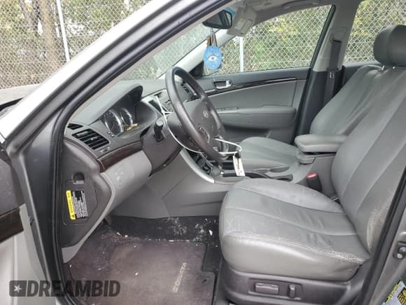 ✅ 2010 Hyundai Sonata Limited • VIN: 5NPEU4AF9AH603151 • Лот: 76024344. Опубликован ранее на Copart с пробегом 120 413 миль. Бесплатный доступ к архиву аукционных продаж из США и подробный отчёт об истории автомобиля на DreamBid. Изображение 7.