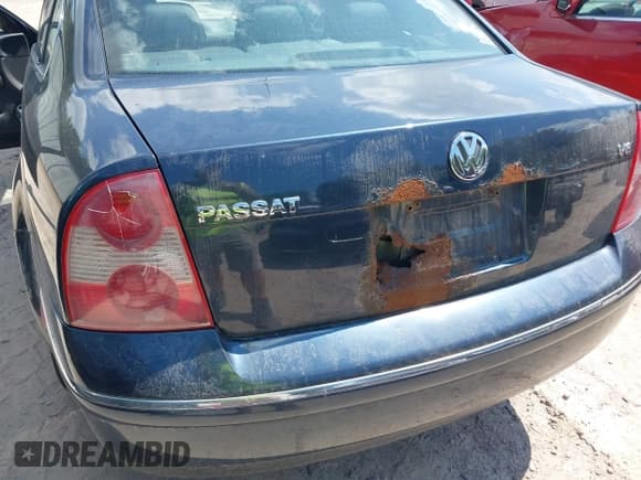 ✅ 2005 Volkswagen Passat • VIN: WVWRU63BX5P058627 • Лот: 42983492. Опубликован ранее на IAAI с пробегом 197 061 миль. Бесплатный доступ к архиву аукционных продаж из США и подробный отчёт об истории автомобиля на DreamBid. Изображение 13.