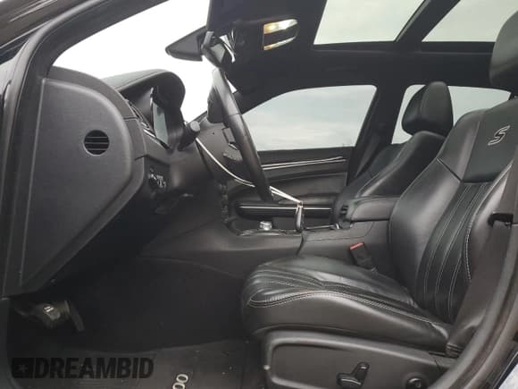 ✅ 2017 Chrysler 300 S Alloy Edition • VIN: 2C3CCABGXHH631466 • Lot: 66700495. Listed on Copart with 112,263 mi. Free auction sales archive from the USA and detailed vehicle history report at DreamBid. Image 7.