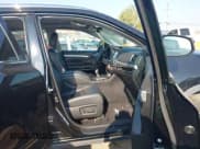 ✅ 2019 Toyota Highlander SE • VIN: 5TDJZRFH8KS588662 • Lot: 43179699. Listed on IAAI with 79,828 mi. Free auction sales archive from the USA and detailed vehicle history report at DreamBid. Image 5.