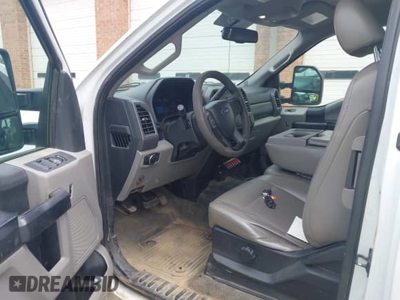 ✅ 2017 Ford F-250 • VIN: 1FD7X2BT3HED33204 • Lot: 42763137. Listed on IAAI with 125,270 mi. Free auction sales archive from the USA and detailed vehicle history report at DreamBid. Image 6.