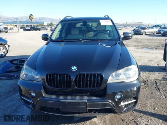 ✅ 2013 BMW X5 xDrive35i • VIN: 5UXZV4C59D0B05943 • Lot: 43778925. Listed on IAAI with 119,950 mi. Free auction sales archive from the USA and detailed vehicle history report at DreamBid. Image 12.