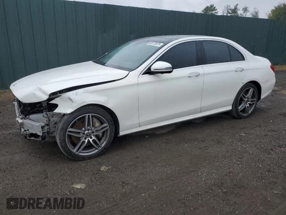 ✅ 2019 Mercedes-Benz E 450 • VIN: WDDZF6JB0KA490807 • Lot: 85173975. Listed on Copart with 60,408 mi. Free auction sales archive from the USA and detailed vehicle history report at DreamBid. Image 1.