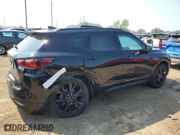 ✅ 2022 Chevrolet Blazer RS • VIN: 3GNKBERS1NS211588 • Lot: 68422405. Listed on Copart with 24,213 mi. Free auction sales archive from the USA and detailed vehicle history report at DreamBid. Image 3.