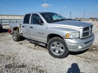 ✅ 2005 Dodge 1500 SLT • VIN: 1D7HU18DX5S217609 • Лот: 91071345. Опубликован ранее на Copart с пробегом 226 027 миль. Бесплатный доступ к архиву аукционных продаж из США и подробный отчёт об истории автомобиля на DreamBid. Изображение 4.