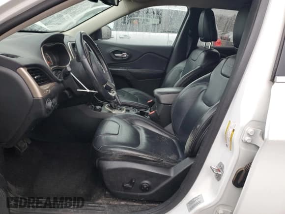 ✅ 2015 Jeep Cherokee Limited • VIN: 1C4PJMDS7FW687532 • Lot: 93362595. Wystawiony na Copart z przebiegiem 111 659 mil. Bezpłatny archiwum sprzedaży aukcyjnych z USA i szczegółowy raport historii pojazdu na DreamBid. Zdjęcie 7.