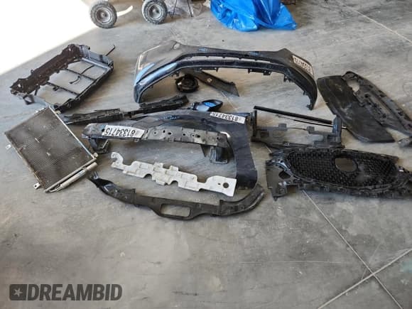 ✅ 2018 Mazda 6 Grand Touring • VIN: JM1GL1TYXJ1309449 • Lot: 81334715. Wystawiony na Copart z przebiegiem 48 220 mil. Bezpłatny archiwum sprzedaży aukcyjnych z USA i szczegółowy raport historii pojazdu na DreamBid. Zdjęcie 12.