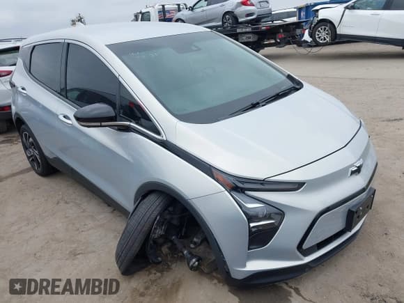 ✅ 2022 Chevrolet Bolt EV 2LT • VIN: 1G1FX6S07N4101406 • Lot: 42111495. Listed on IAAI with 52,527 mi. Free auction sales archive from the USA and detailed vehicle history report at DreamBid. Image 1.