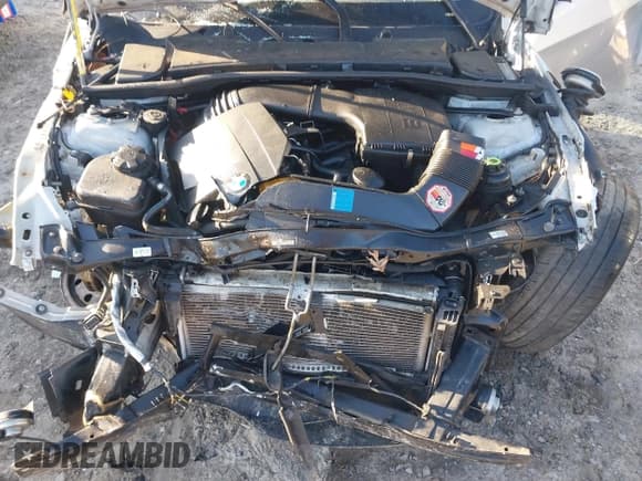 ✅ 2011 BMW 3 Series 335i • VIN: WBAKG7C55BE598254 • Lot: 41762553. Listed on IAAI with 104,164 mi. Free auction sales archive from the USA and detailed vehicle history report at DreamBid. Image 10.