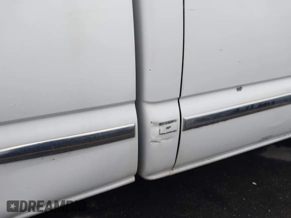 ✅ 1999 GMC Sierra 1500 SLE • VIN: 2GTEK19T8X1544716 • Лот: 43459926. Опубликован ранее на IAAI с пробегом 300 138 миль. Бесплатный доступ к архиву аукционных продаж из США и подробный отчёт об истории автомобиля на DreamBid. Изображение 12.