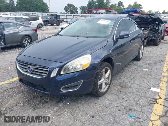✅ 2012 Volvo S60 T5 • VIN: YV1622FS9C2025121 • Lot: 43027092. Wystawiony na IAAI z przebiegiem 197 230 mil. Bezpłatny archiwum sprzedaży aukcyjnych z USA i szczegółowy raport historii pojazdu na DreamBid. Zdjęcie 2.