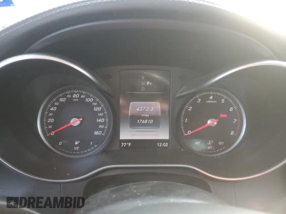 ✅ 2017 Mercedes-Benz C 300 • VIN: 55SWF4JB0HU210867 • Лот: 89848445. Опубликован ранее на Copart с пробегом 176 810 миль. Бесплатный доступ к архиву аукционных продаж из США и подробный отчёт об истории автомобиля на DreamBid. Изображение 9.