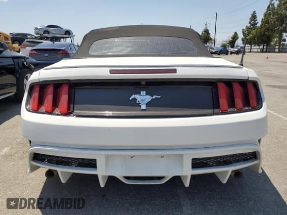 ✅ 2017 Ford Mustang V6 • VIN: 1FATP8EM5H5498266 • Lot: 59552375. Listed on Copart with 39,069 mi. Free auction sales archive from the USA and detailed vehicle history report at DreamBid. Image 6.