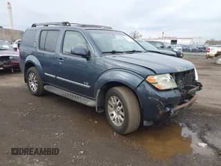 ✅ 2008 Nissan Pathfinder SE • VIN: 5N1BR18B88C608705 • Lot: 43675483. Wystawiony na IAAI z przebiegiem 220 389 mil. Bezpłatny archiwum sprzedaży aukcyjnych z USA i szczegółowy raport historii pojazdu na DreamBid. Zdjęcie 1.